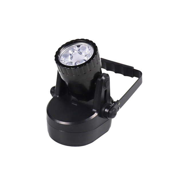 轻便式多功能强光灯